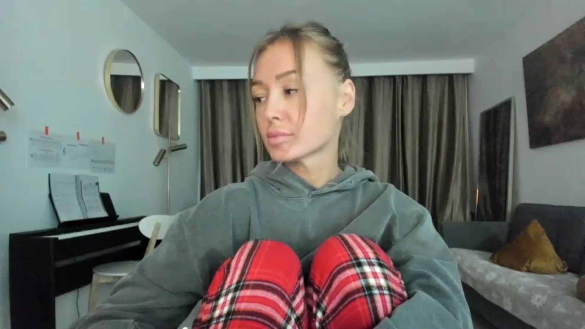 Gallery image thumbnail from AAA_Yas's myfreecams stream on, 03/14/2024, 21:05 image 15 of 20