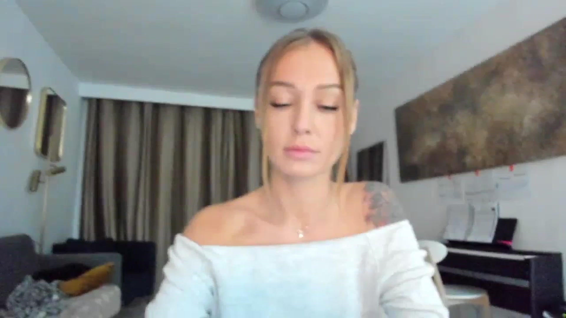 Gallery image thumbnail from AAA_Yas's myfreecams stream on, 03/22/2024, 21:39 image 14 of 20