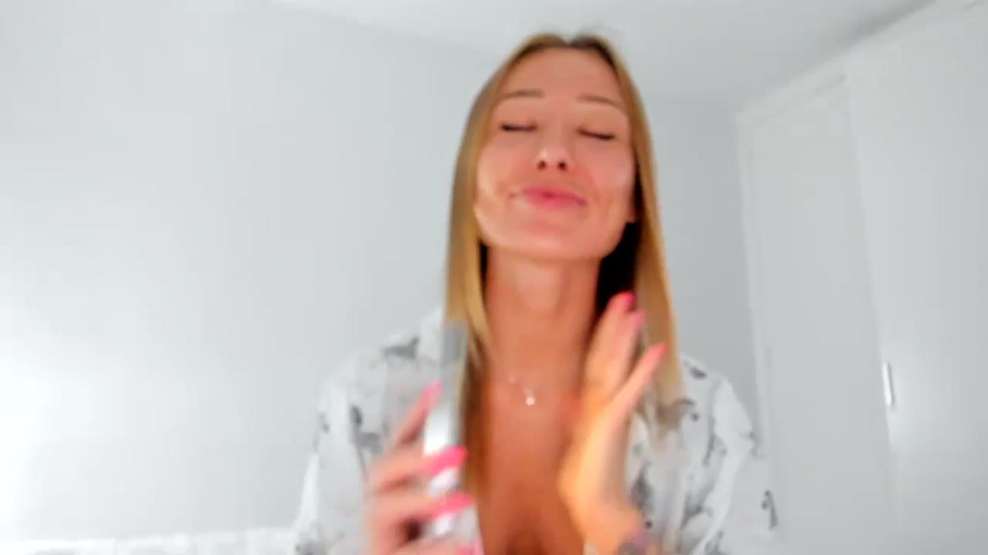 Gallery image thumbnail from AAA_Yas's myfreecams stream on, 03/30/2024, 22:08 image 10 of 20