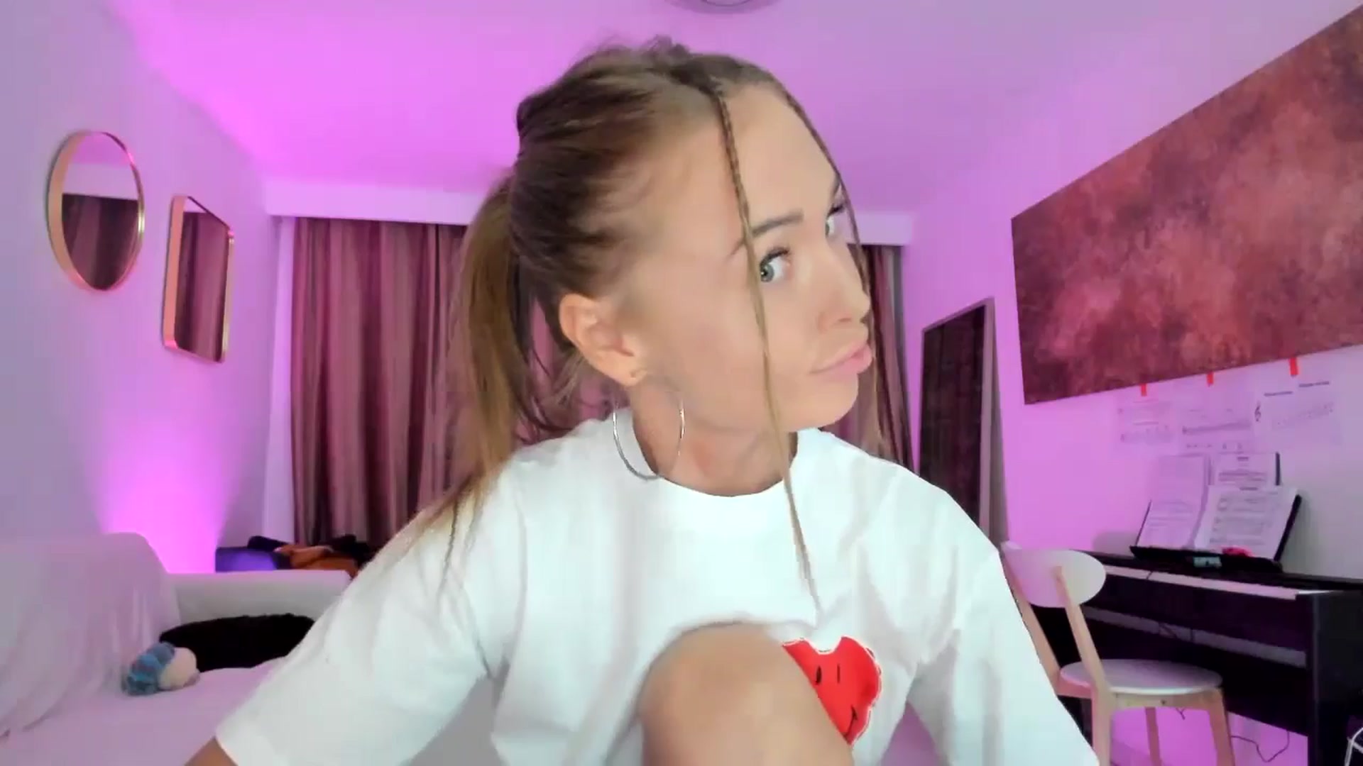 Gallery image thumbnail from AAA_Yas's myfreecams stream on, 04/25/2024, 21:34 image 15 of 20