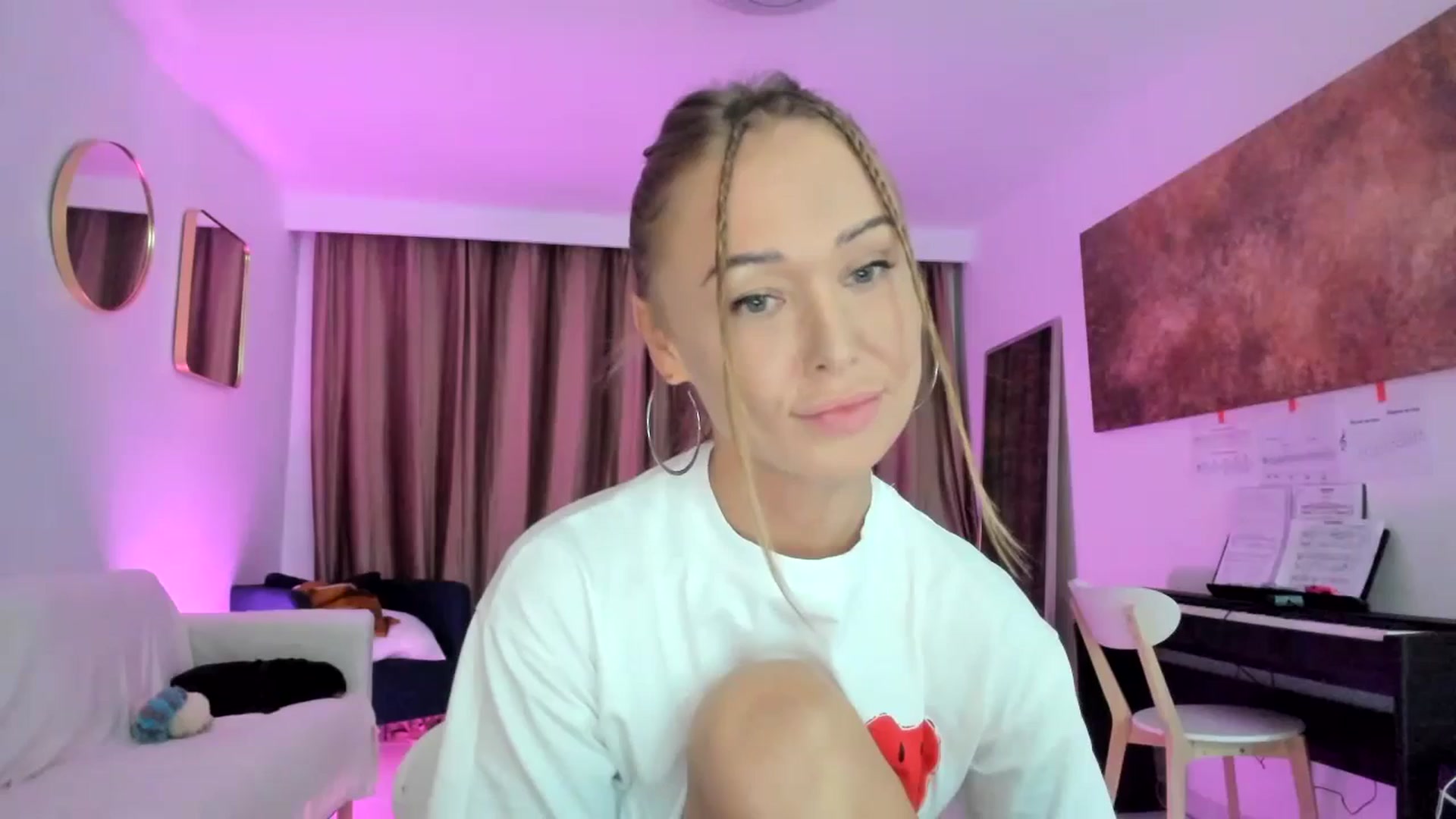 Gallery image thumbnail from AAA_Yas's myfreecams stream on, 04/25/2024, 21:34 image 7 of 20