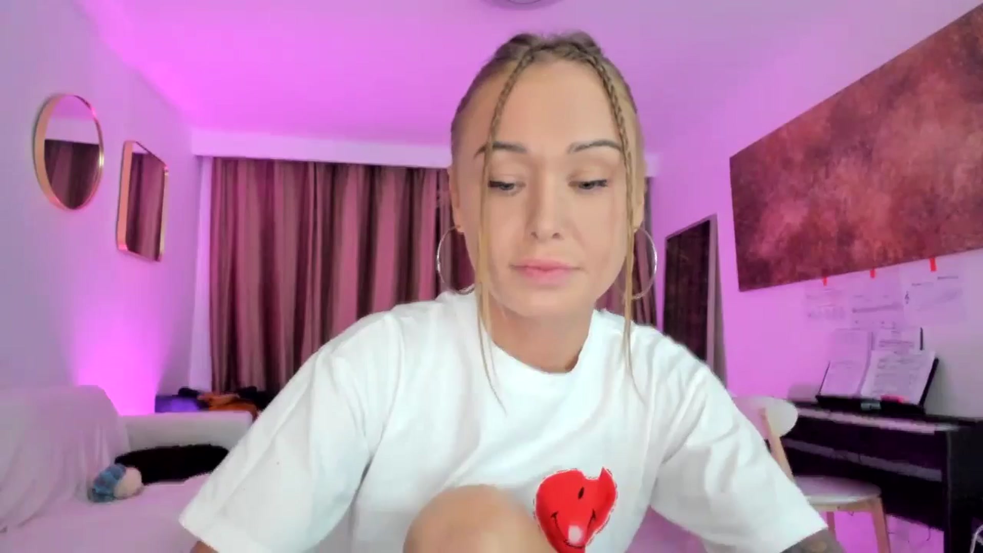 Gallery image thumbnail from AAA_Yas's myfreecams stream on, 04/25/2024, 21:34 image 17 of 20
