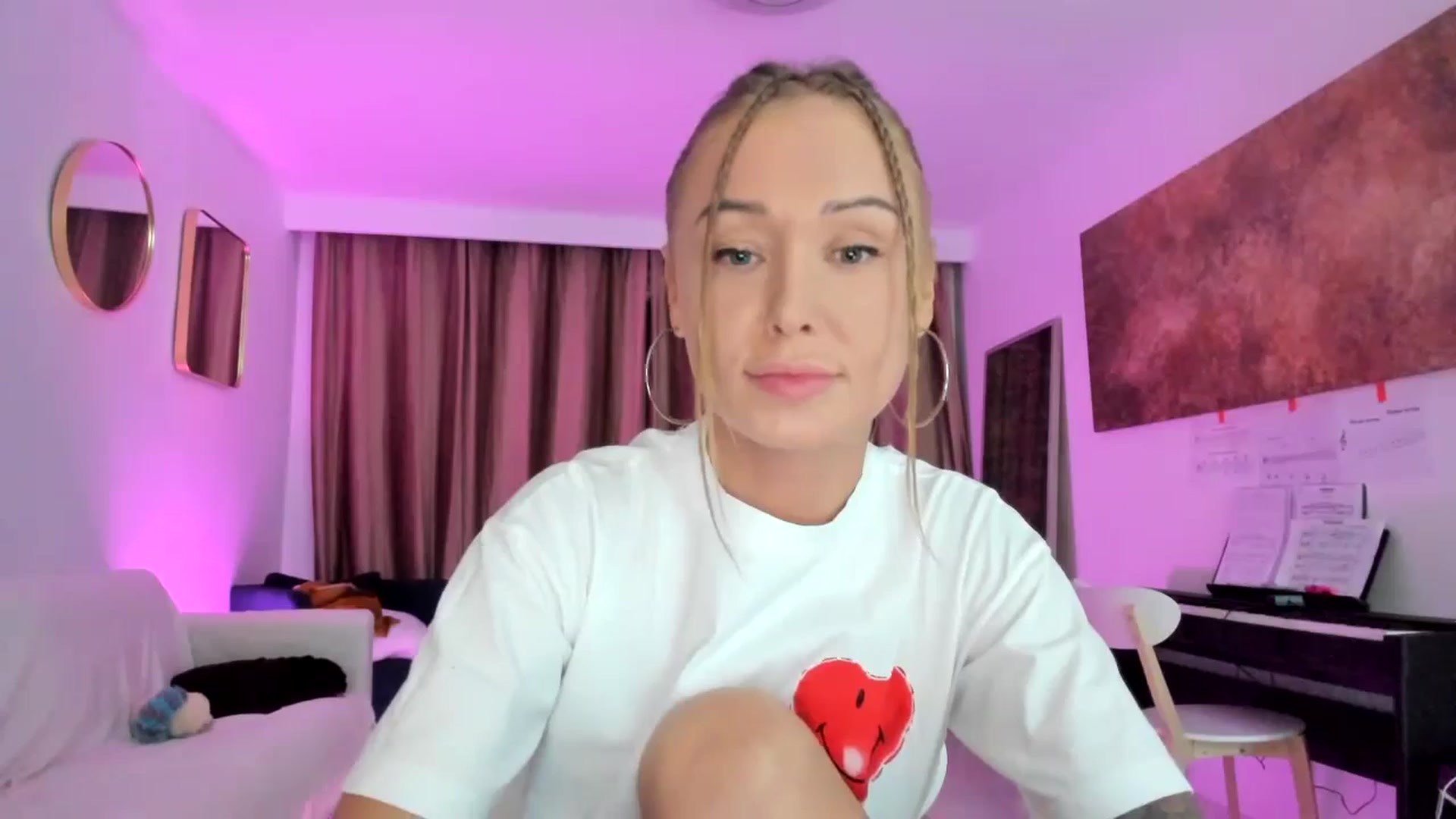 Gallery image thumbnail from AAA_Yas's myfreecams stream on, 04/25/2024, 21:34 image 16 of 20