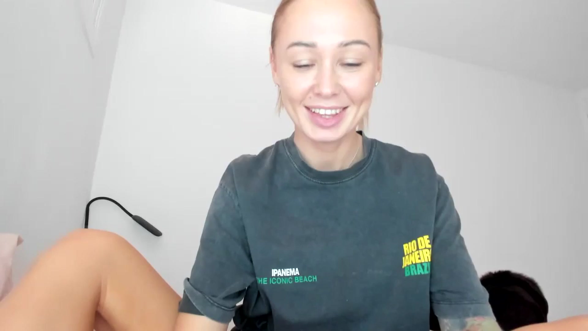 Gallery image thumbnail from AAA_Yas's myfreecams stream on, 05/02/2024, 18:23 image 12 of 20