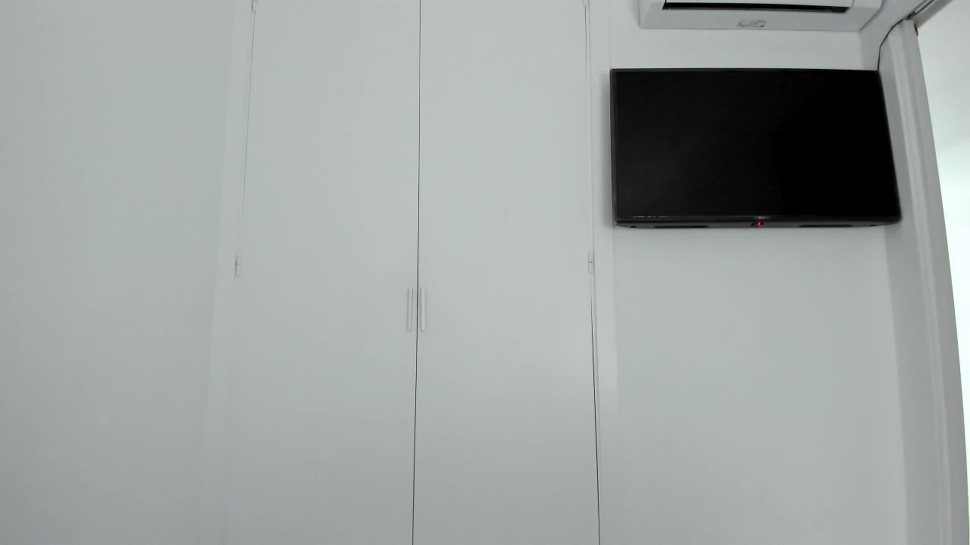 Gallery image thumbnail from AAA_Yas's myfreecams stream on, 05/03/2024, 21:54 image 15 of 20