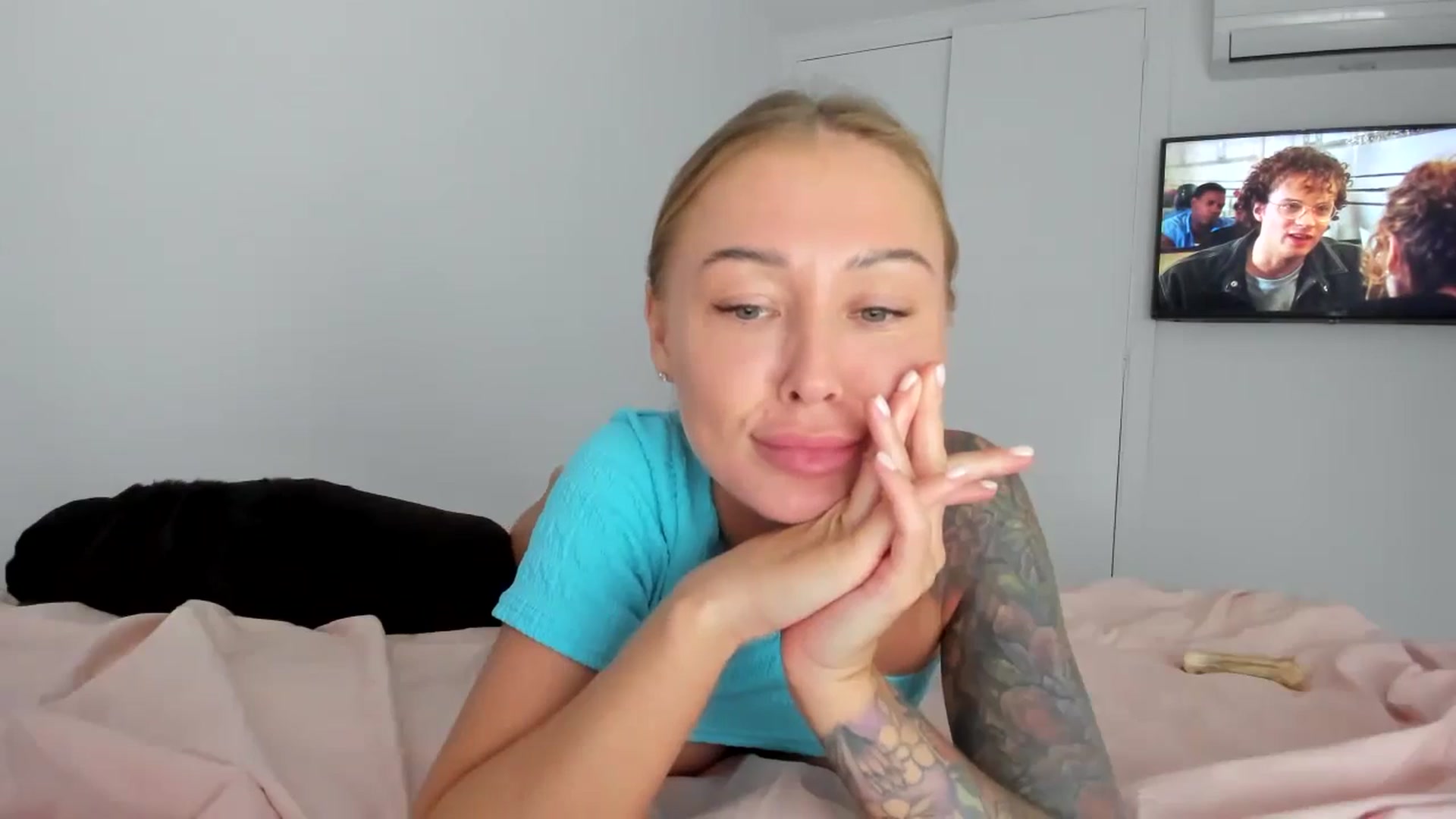 Gallery image thumbnail from AAA_Yas's myfreecams stream on, 05/03/2024, 22:56 image 7 of 20