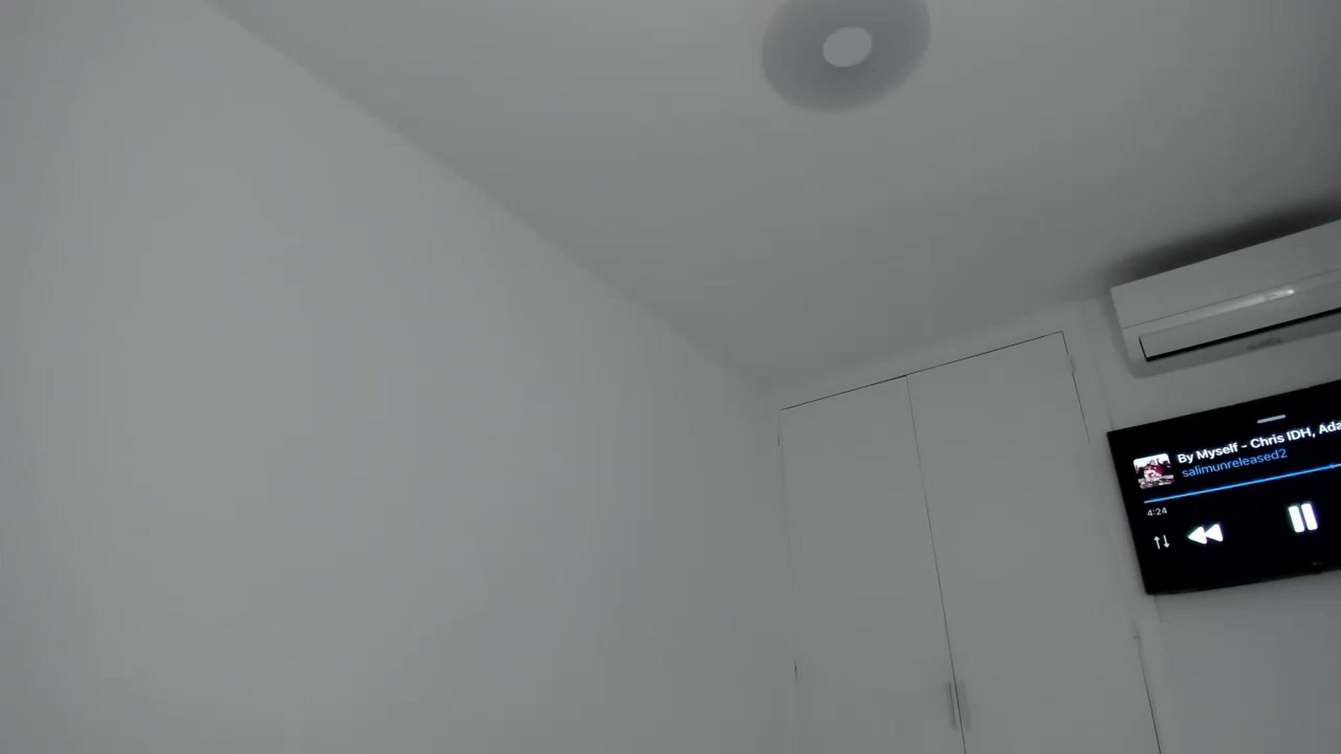 Gallery image thumbnail from AAA_Yas's myfreecams stream on, 05/10/2024, 19:57 image 4 of 20