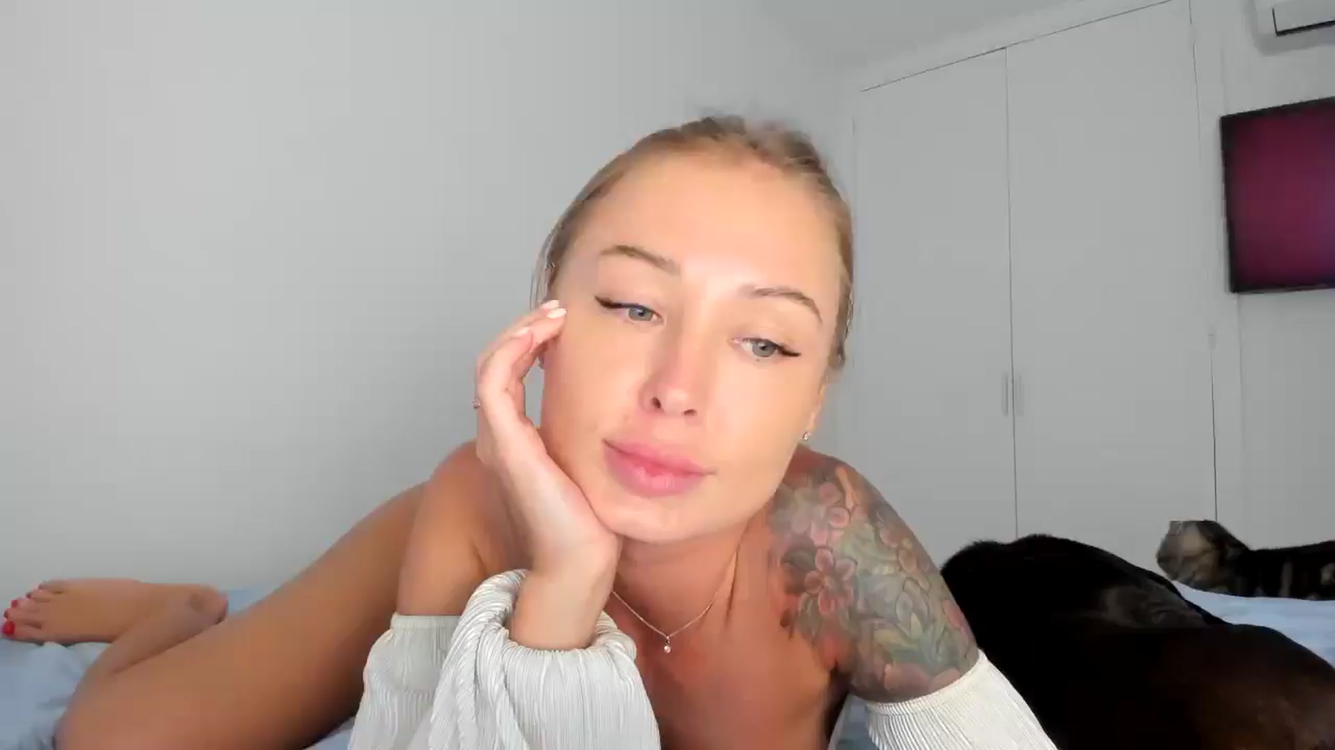 Gallery image thumbnail from AAA_Yas's myfreecams stream on, 05/10/2024, 19:57 image 12 of 20