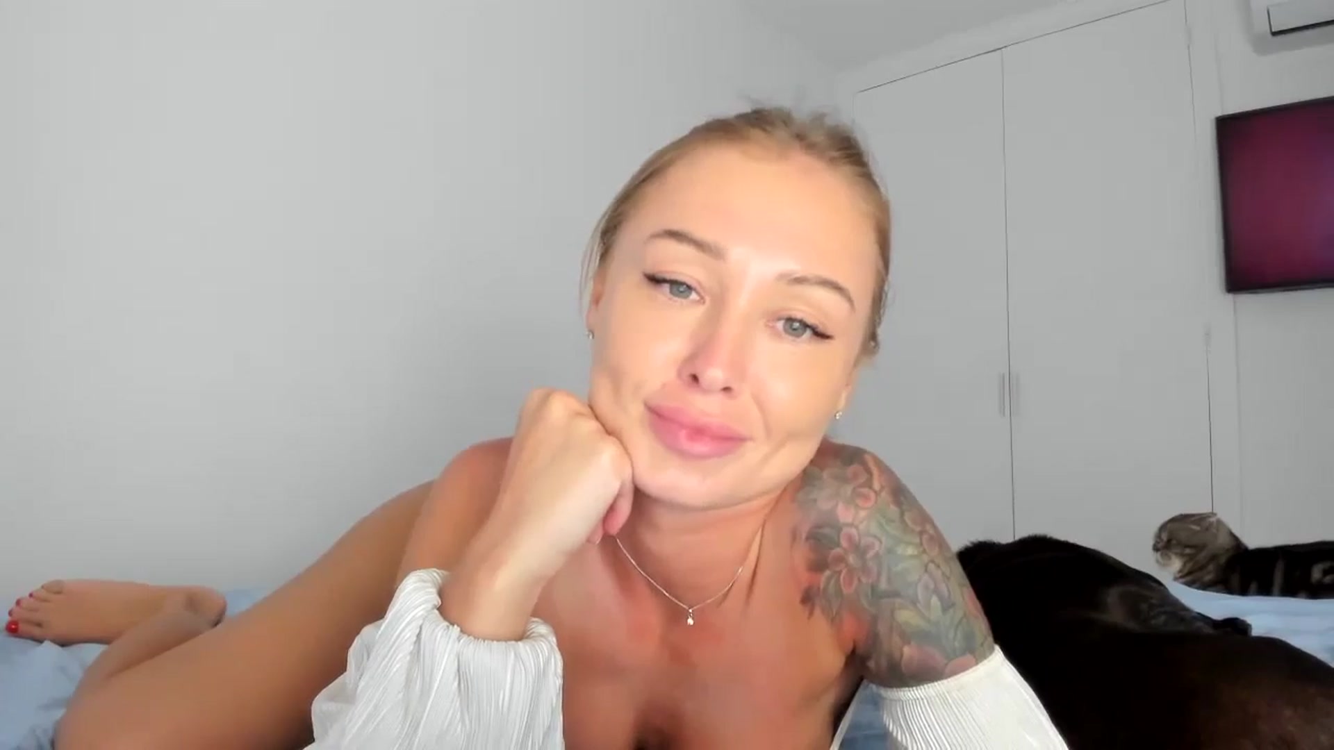 Gallery image thumbnail from AAA_Yas's myfreecams stream on, 05/10/2024, 19:57 image 13 of 20