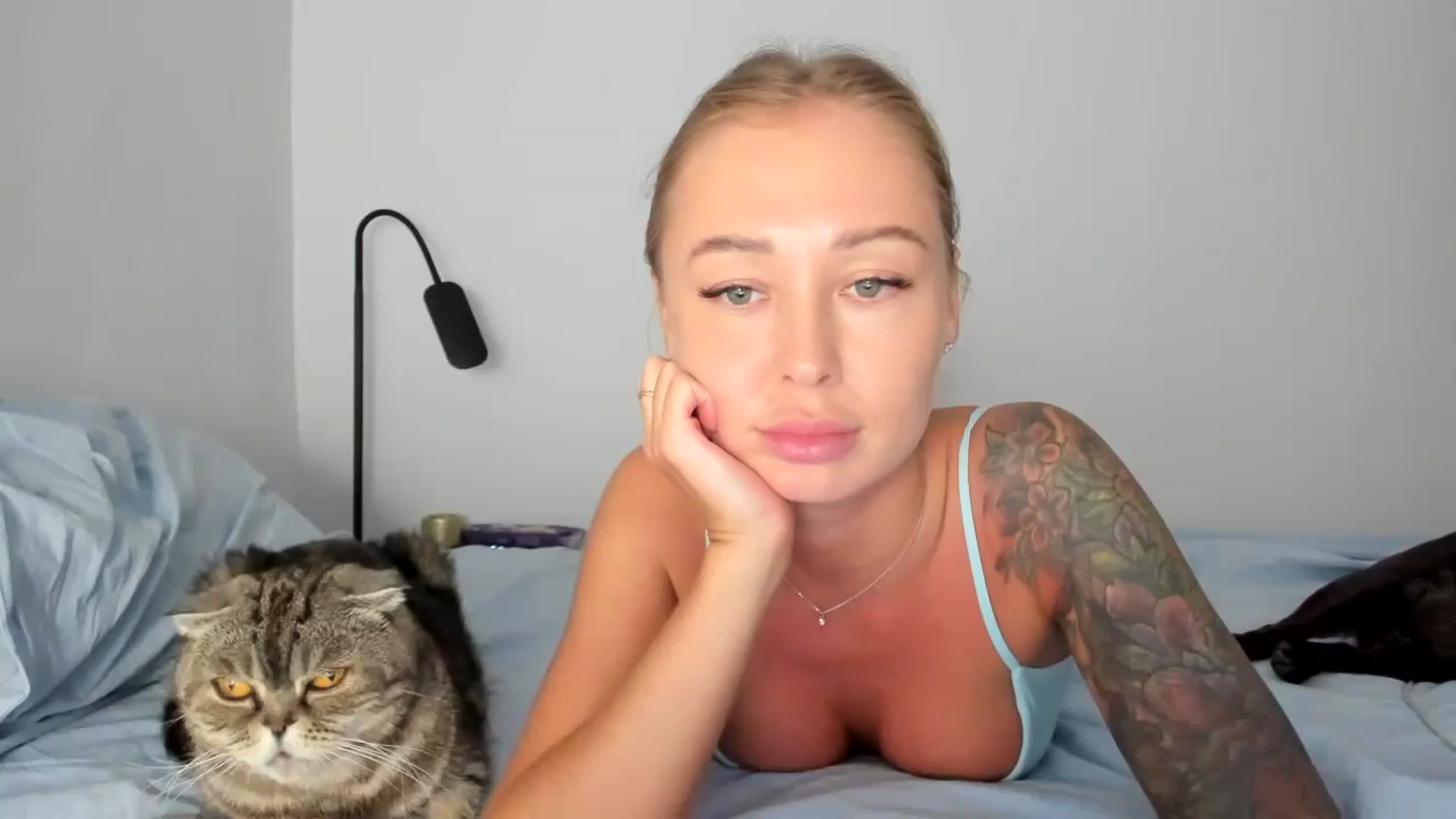 Gallery image thumbnail from AAA_Yas's myfreecams stream on, 05/17/2024, 19:35 image 16 of 20