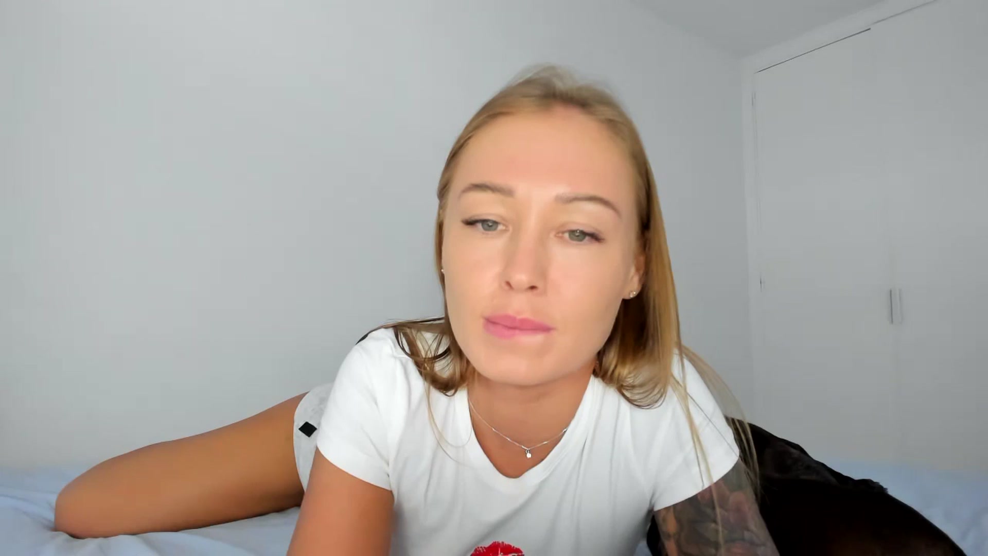 Gallery image thumbnail from AAA_Yas's myfreecams stream on, 05/23/2024, 18:51 image 7 of 20