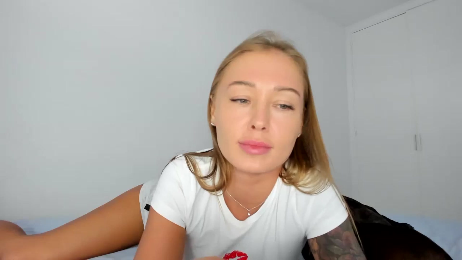 Gallery image thumbnail from AAA_Yas's myfreecams stream on, 05/23/2024, 18:51 image 9 of 20
