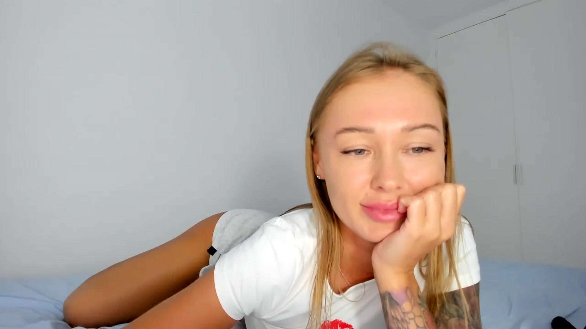 Gallery image thumbnail from AAA_Yas's myfreecams stream on, 05/23/2024, 18:51 image 19 of 20