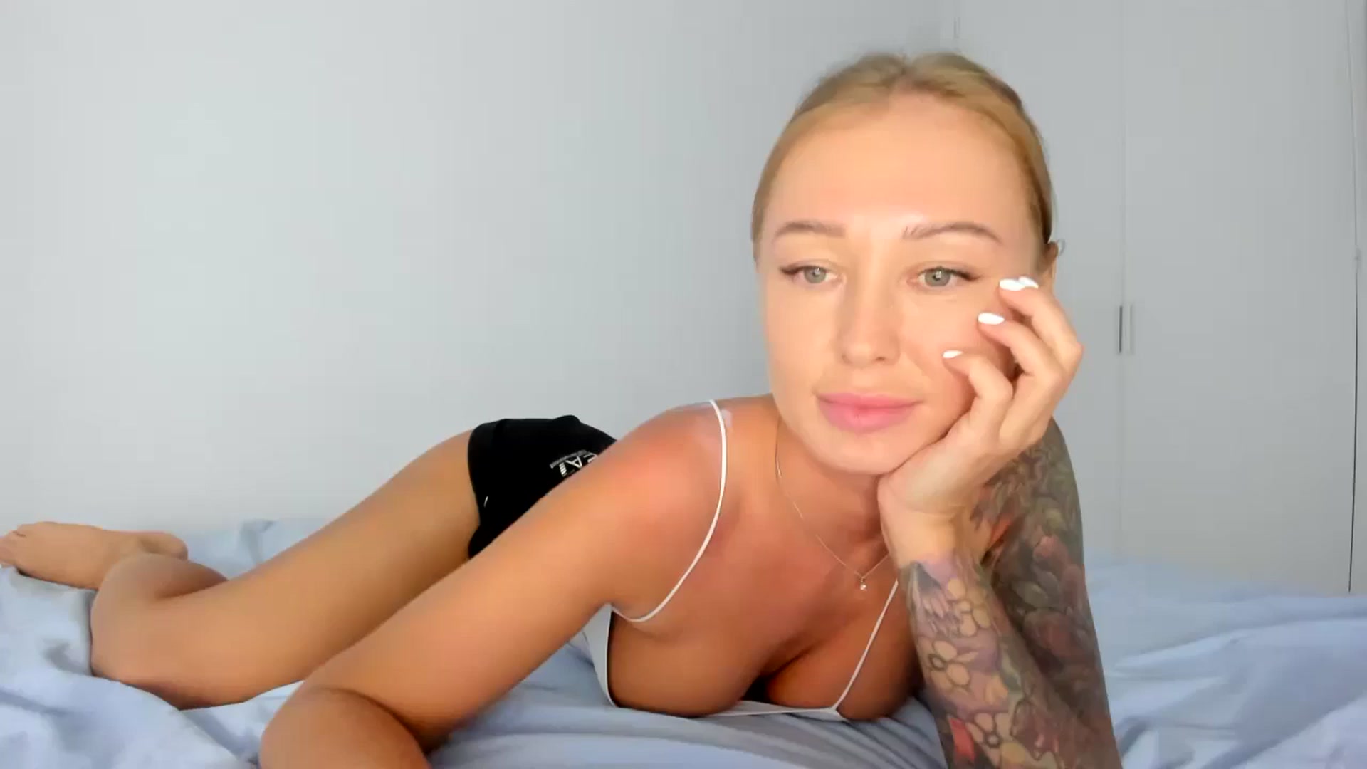 Gallery image thumbnail from AAA_Yas's myfreecams stream on, 05/24/2024, 19:47 image 11 of 20