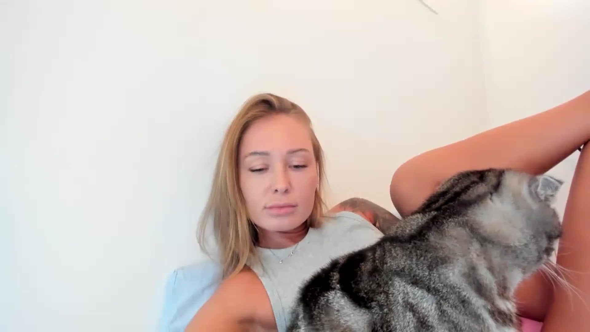 Gallery image thumbnail from AAA_Yas's myfreecams stream on, 05/30/2024, 18:42 image 13 of 20