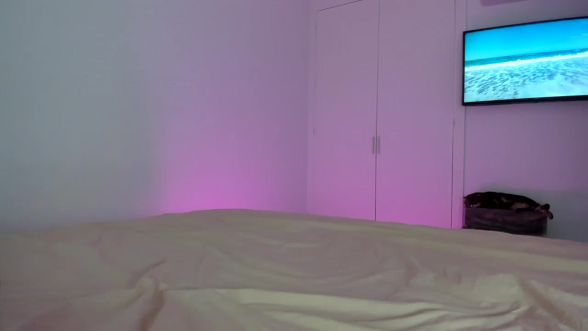 Gallery image thumbnail from AAA_Yas's myfreecams stream on, 06/06/2024, 22:25 image 10 of 20