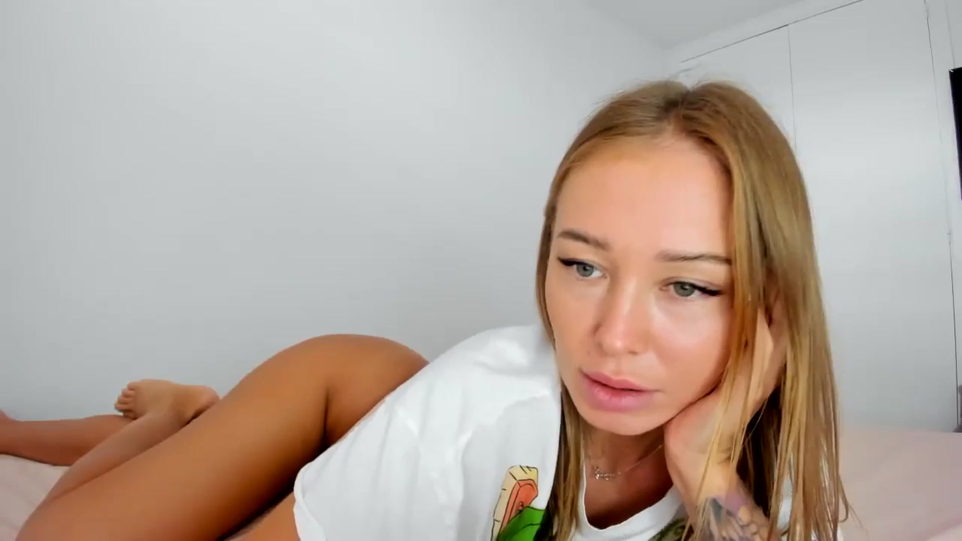 Gallery image thumbnail from AAA_Yas's myfreecams stream on, 06/22/2024, 17:43 image 5 of 20