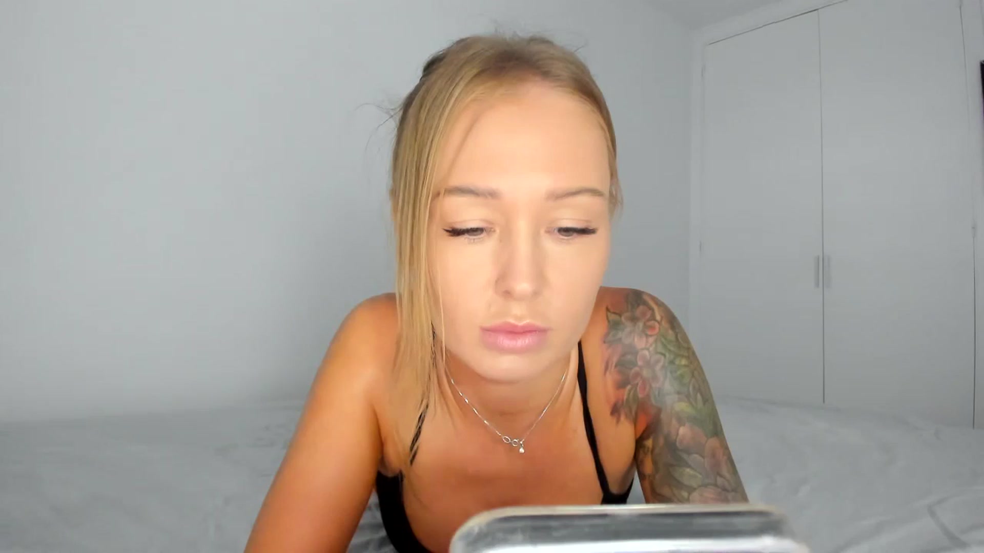 Gallery image thumbnail from AAA_Yas's myfreecams stream on, 06/27/2024, 19:07 image 6 of 20