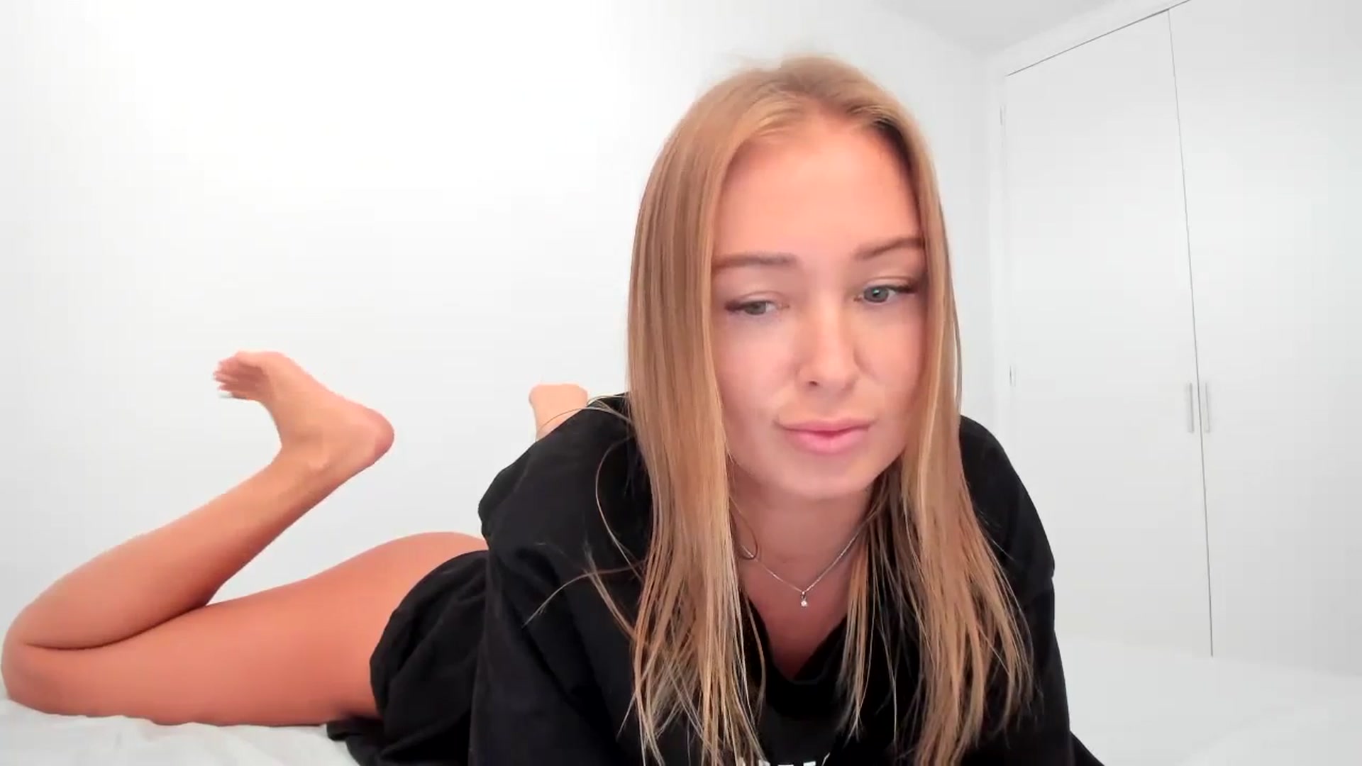 Gallery image thumbnail from AAA_Yas's myfreecams stream on, 07/02/2024, 18:32 image 13 of 20