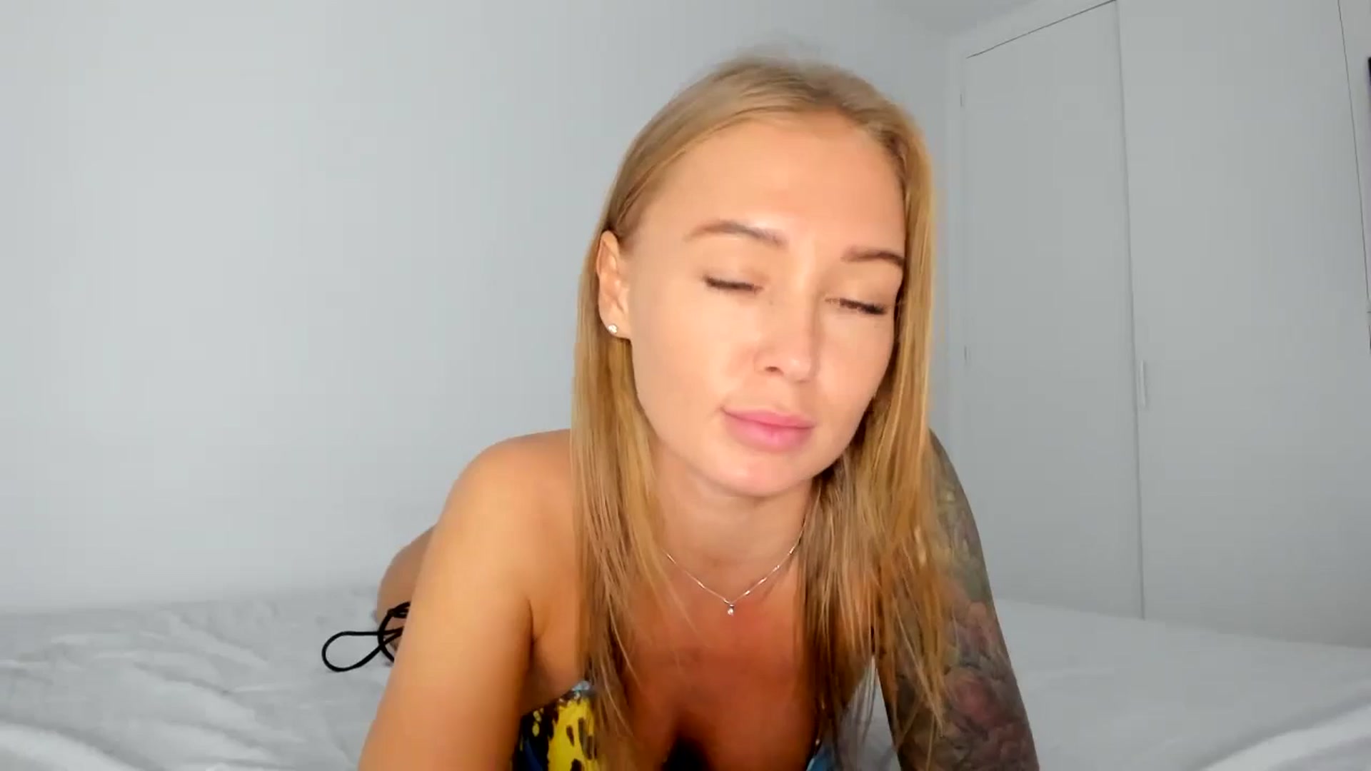 Gallery image thumbnail from AAA_Yas's myfreecams stream on, 07/02/2024, 20:36 image 8 of 20