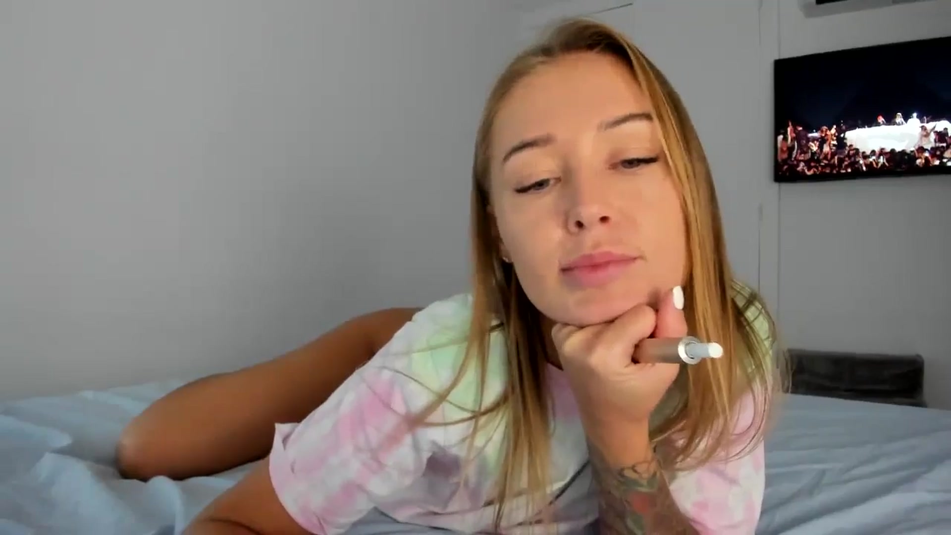Gallery image thumbnail from AAA_Yas's myfreecams stream on, 07/06/2024, 23:06 image 7 of 20