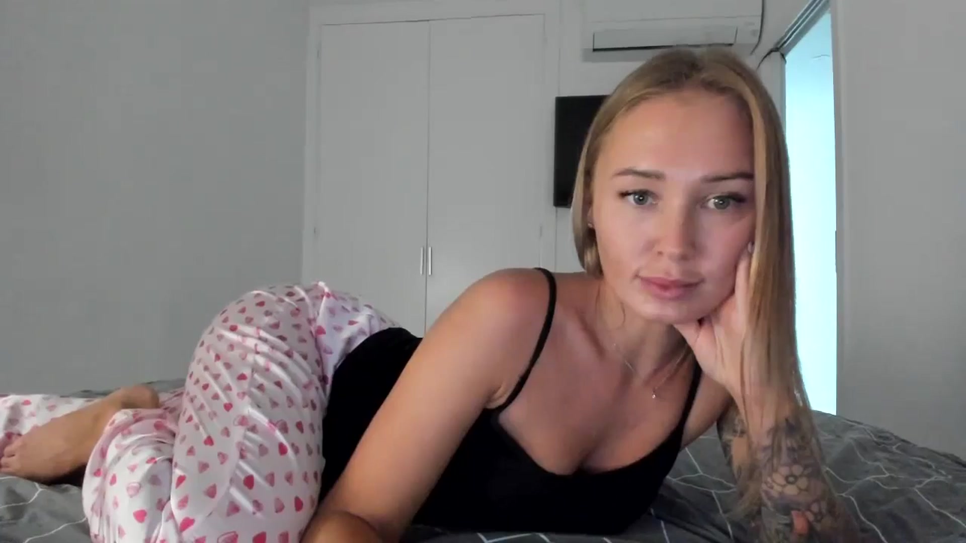 Gallery image thumbnail from AAA_Yas's myfreecams stream on, 07/08/2024, 21:07 image 17 of 20