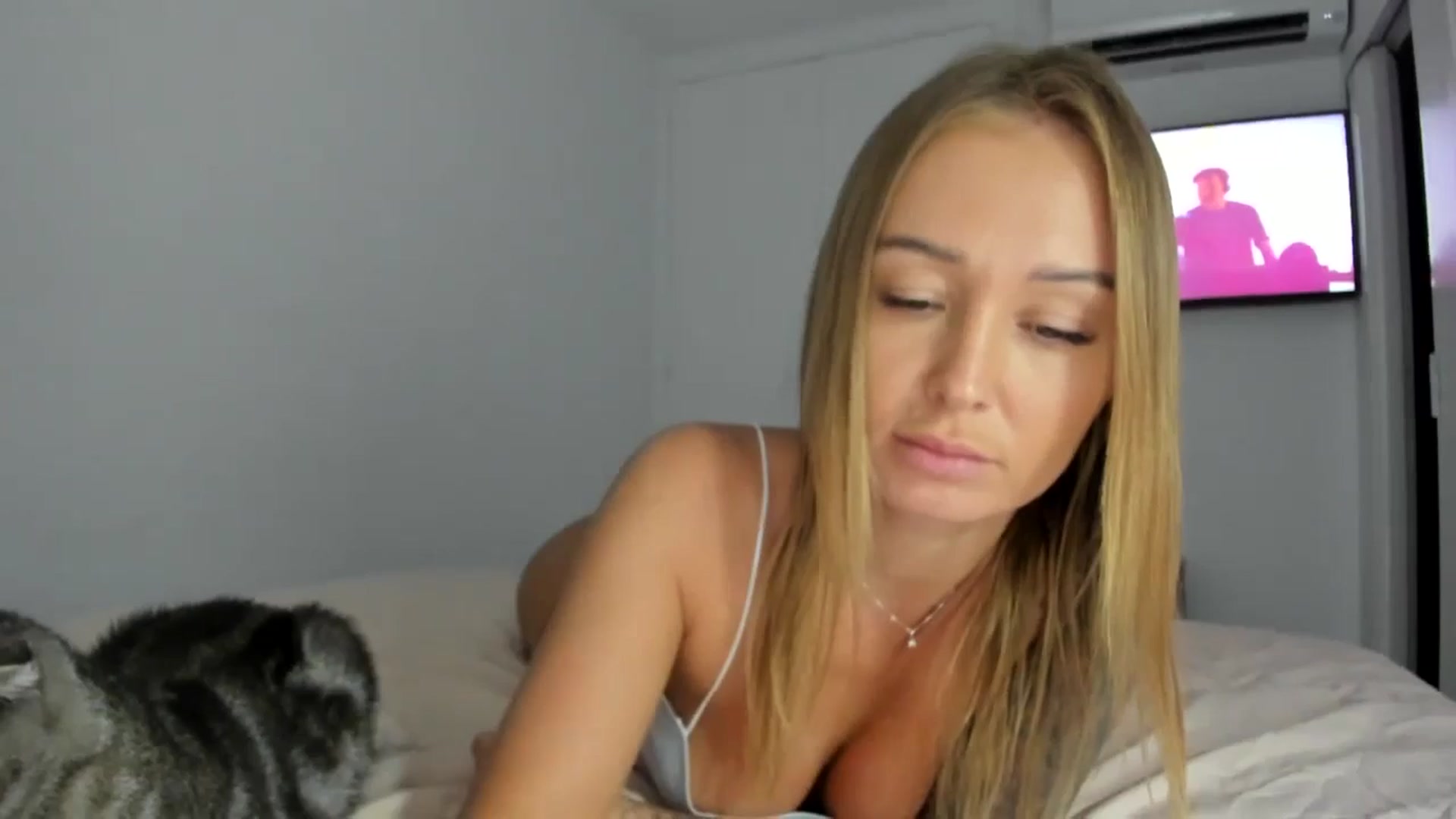 Gallery image thumbnail from AAA_Yas's myfreecams stream on, 07/19/2024, 21:20 image 14 of 20
