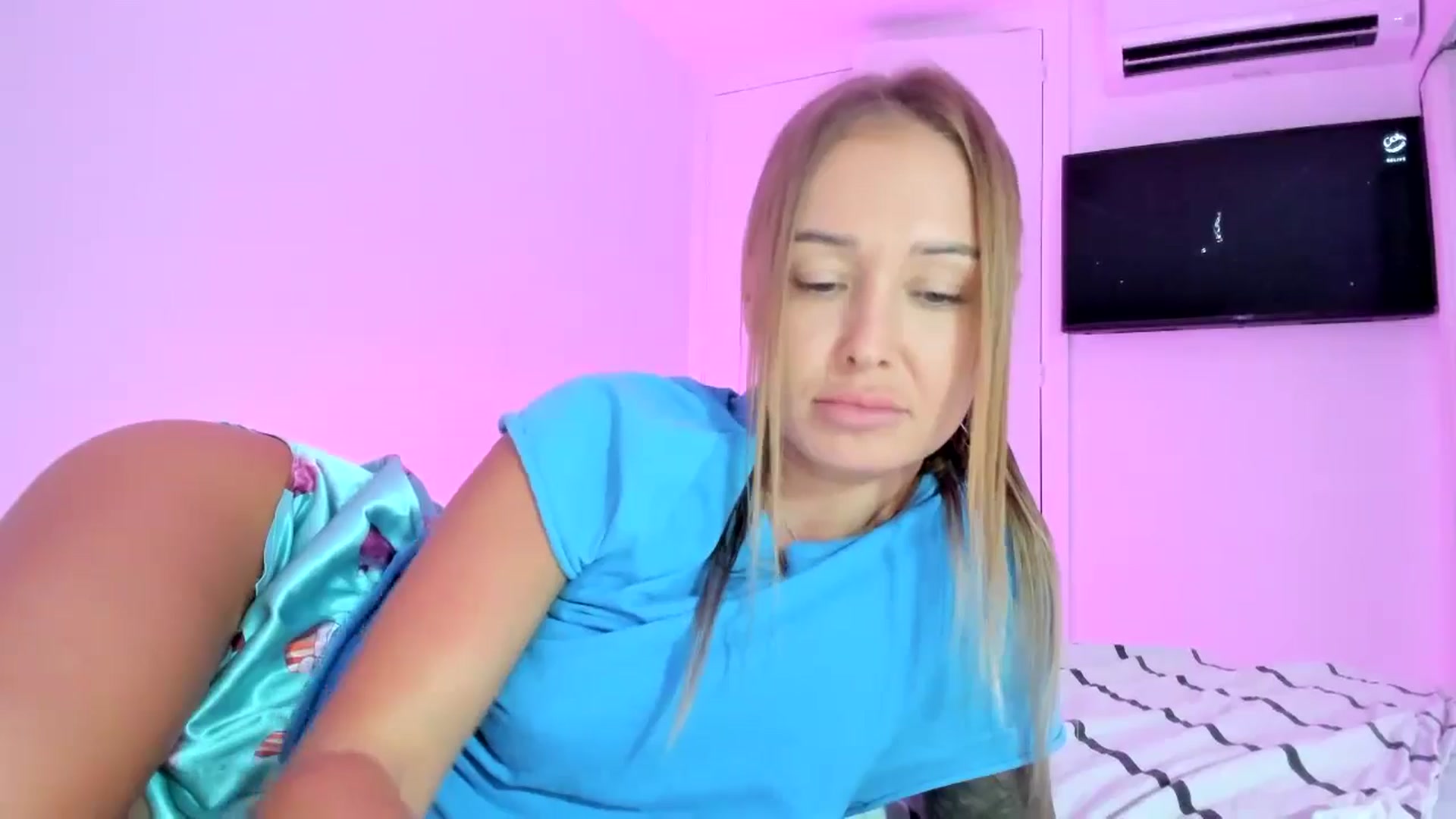 Gallery image thumbnail from AAA_Yas's myfreecams stream on, 07/28/2024, 21:49 image 18 of 20
