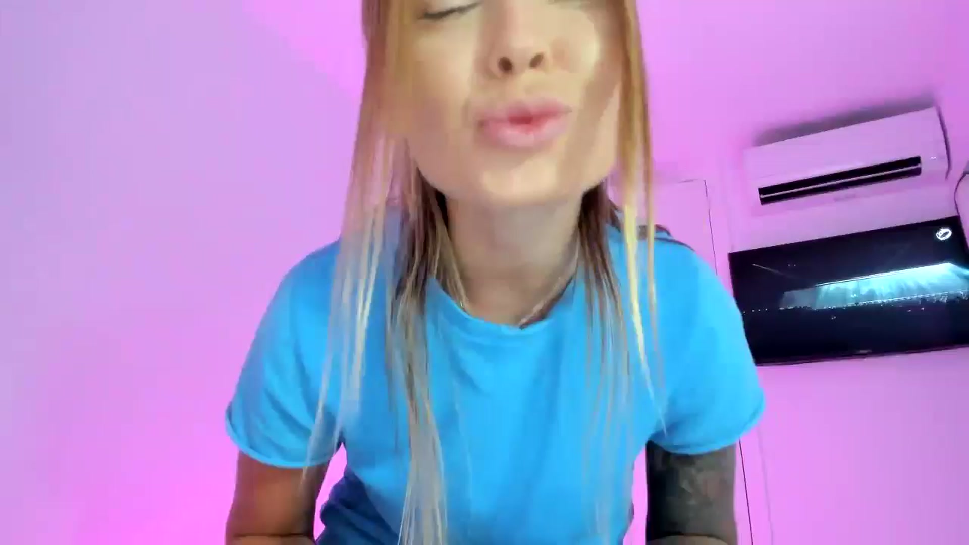 Gallery image thumbnail from AAA_Yas's myfreecams stream on, 07/28/2024, 21:49 image 8 of 20