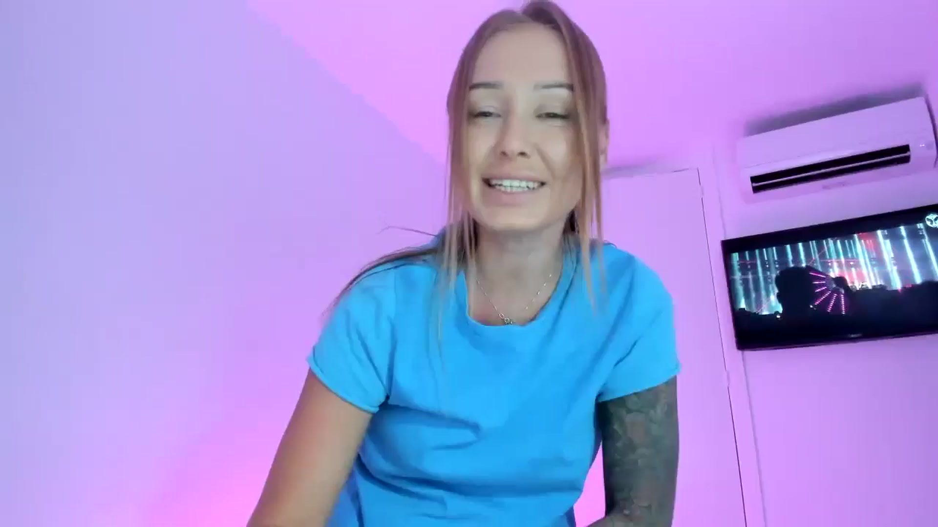 Gallery image thumbnail from AAA_Yas's myfreecams stream on, 07/28/2024, 21:49 image 6 of 20