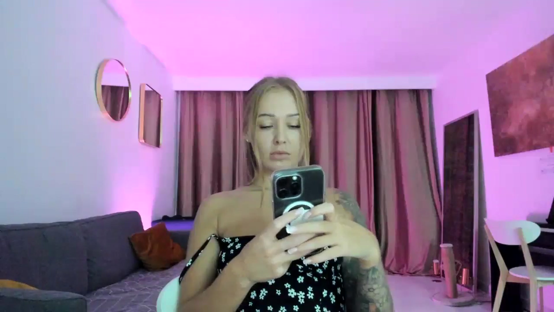 Gallery image thumbnail from AAA_Yas's myfreecams stream on, 08/14/2024, 21:35 image 7 of 20