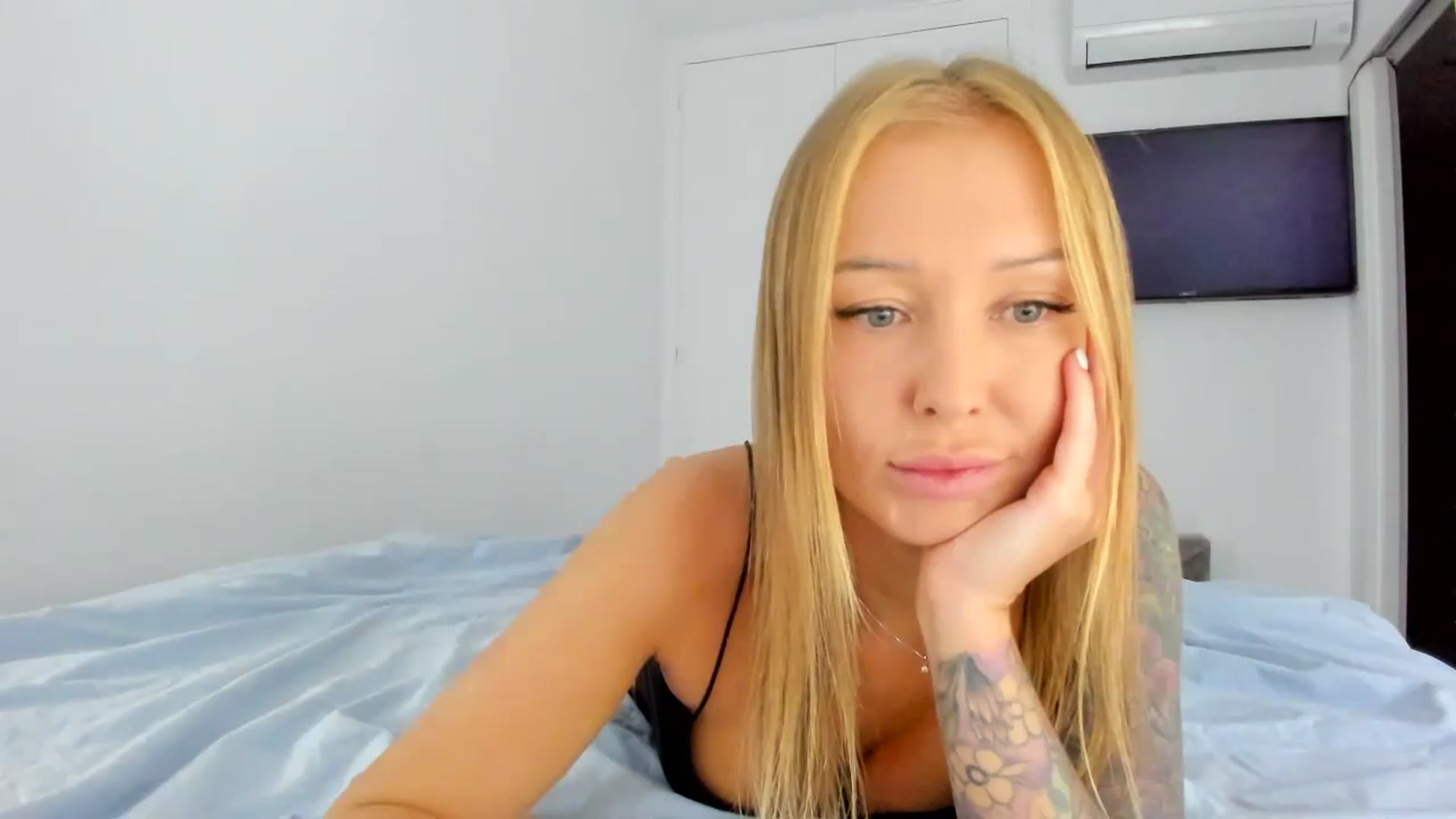 Gallery image thumbnail from AAA_Yas's myfreecams stream on, 09/13/2024, 20:17 image 9 of 20