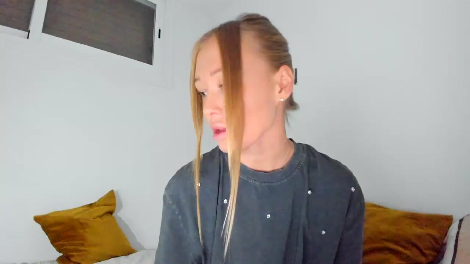 Gallery image thumbnail from AAA_Yas's myfreecams stream on, 09/27/2024, 21:48 image 5 of 20