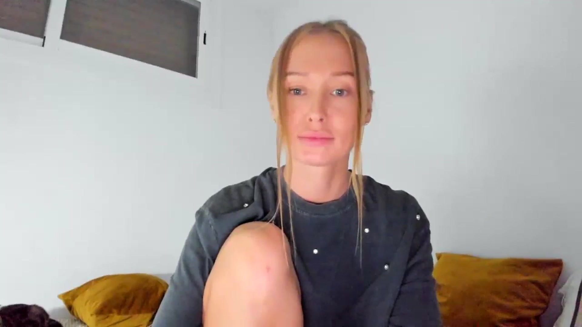Gallery image thumbnail from AAA_Yas's myfreecams stream on, 09/27/2024, 22:52 image 2 of 20