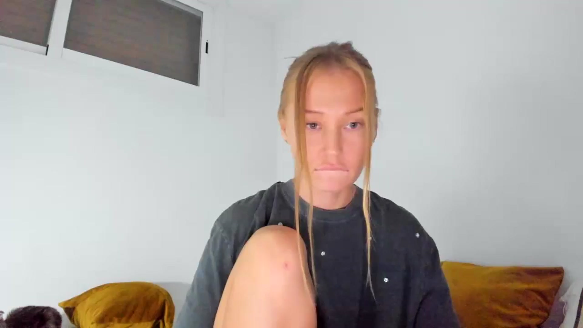 Gallery image thumbnail from AAA_Yas's myfreecams stream on, 09/27/2024, 22:52 image 14 of 20