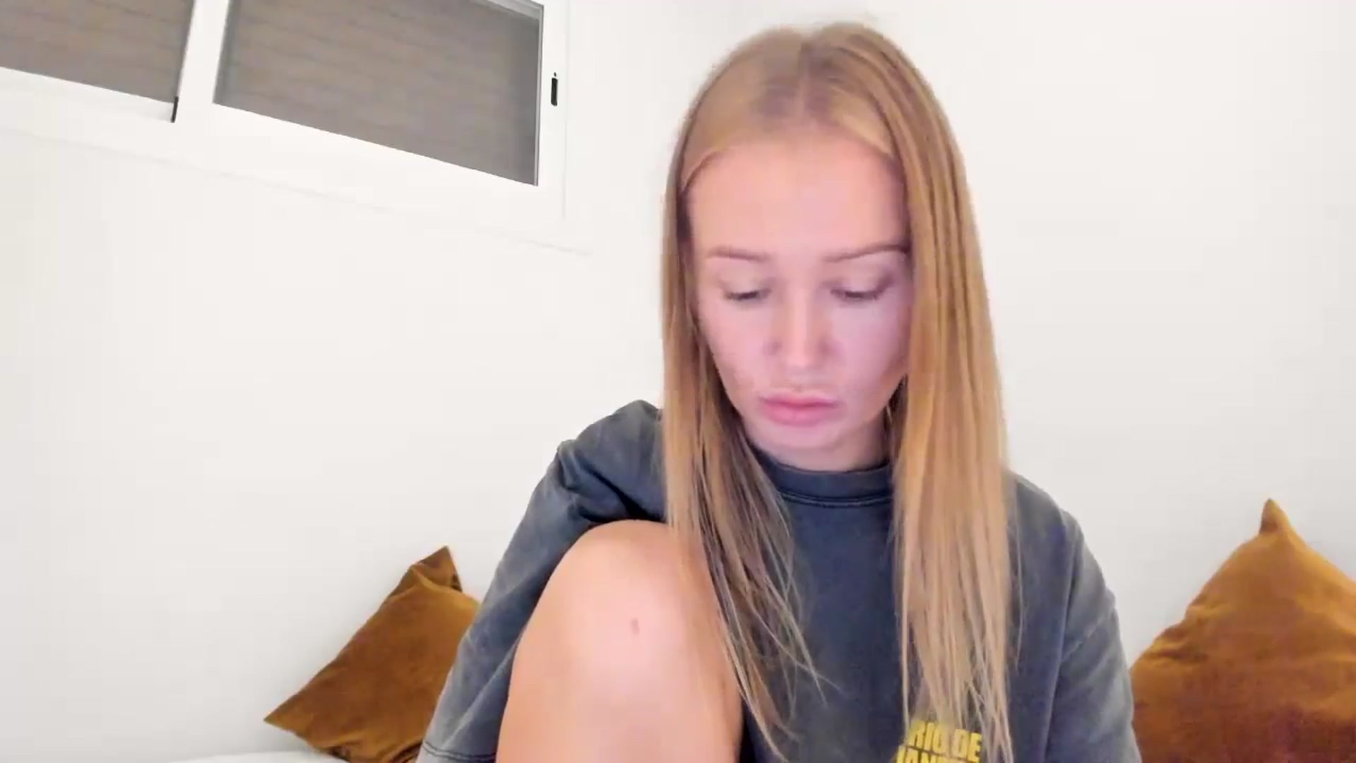 Gallery image thumbnail from AAA_Yas's myfreecams stream on, 09/28/2024, 21:36 image 19 of 20