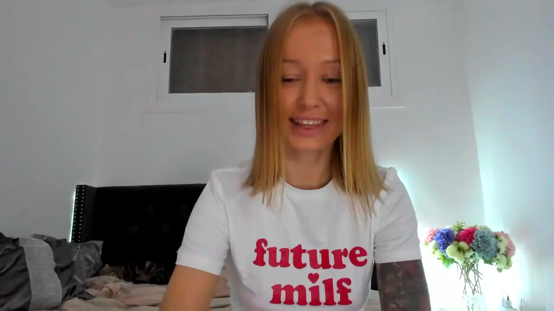 Gallery image thumbnail from AAA_Yas's myfreecams stream on, 10/12/2024, 18:58 image 13 of 20