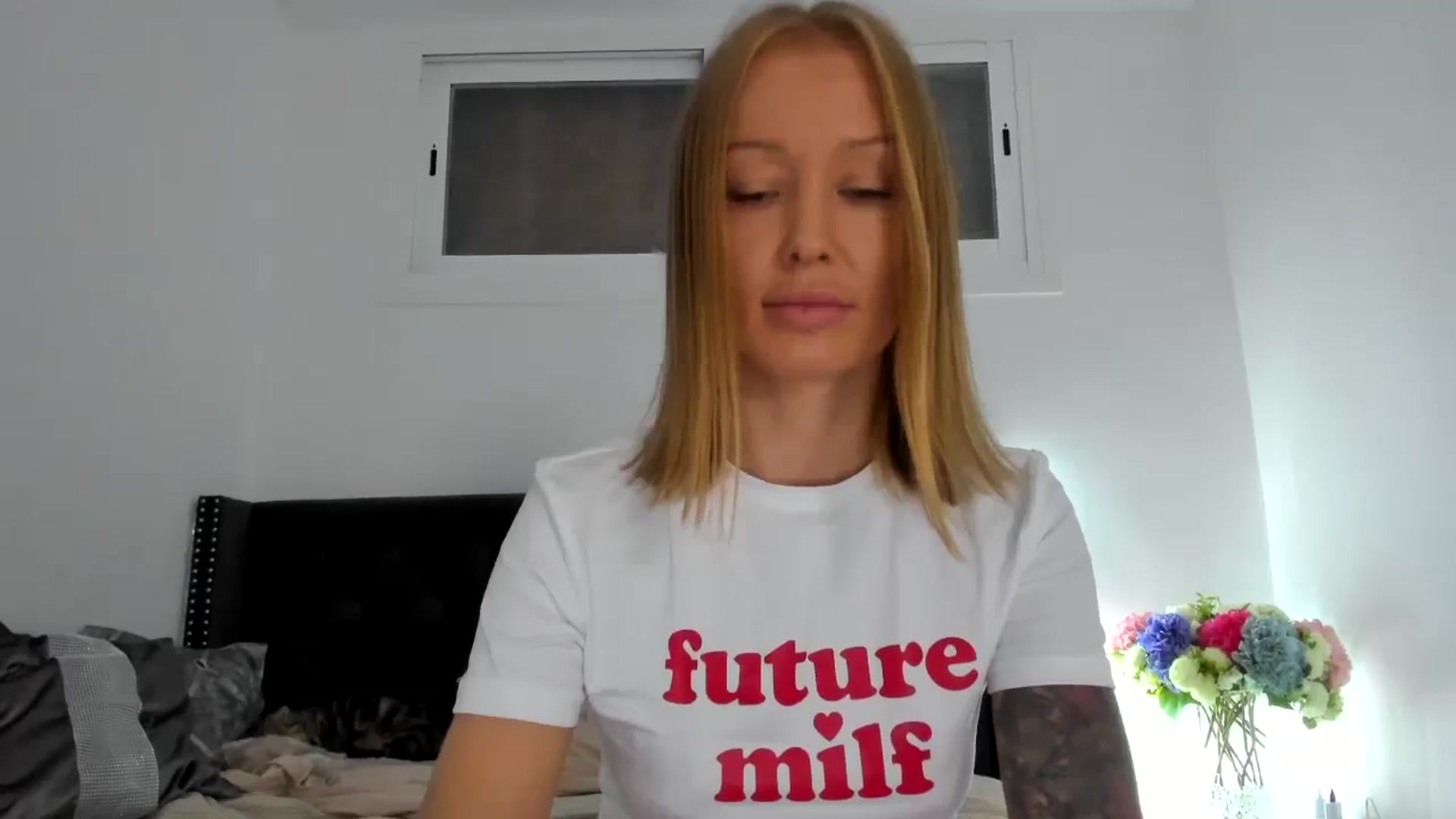 Gallery image thumbnail from AAA_Yas's myfreecams stream on, 10/12/2024, 18:58 image 9 of 20