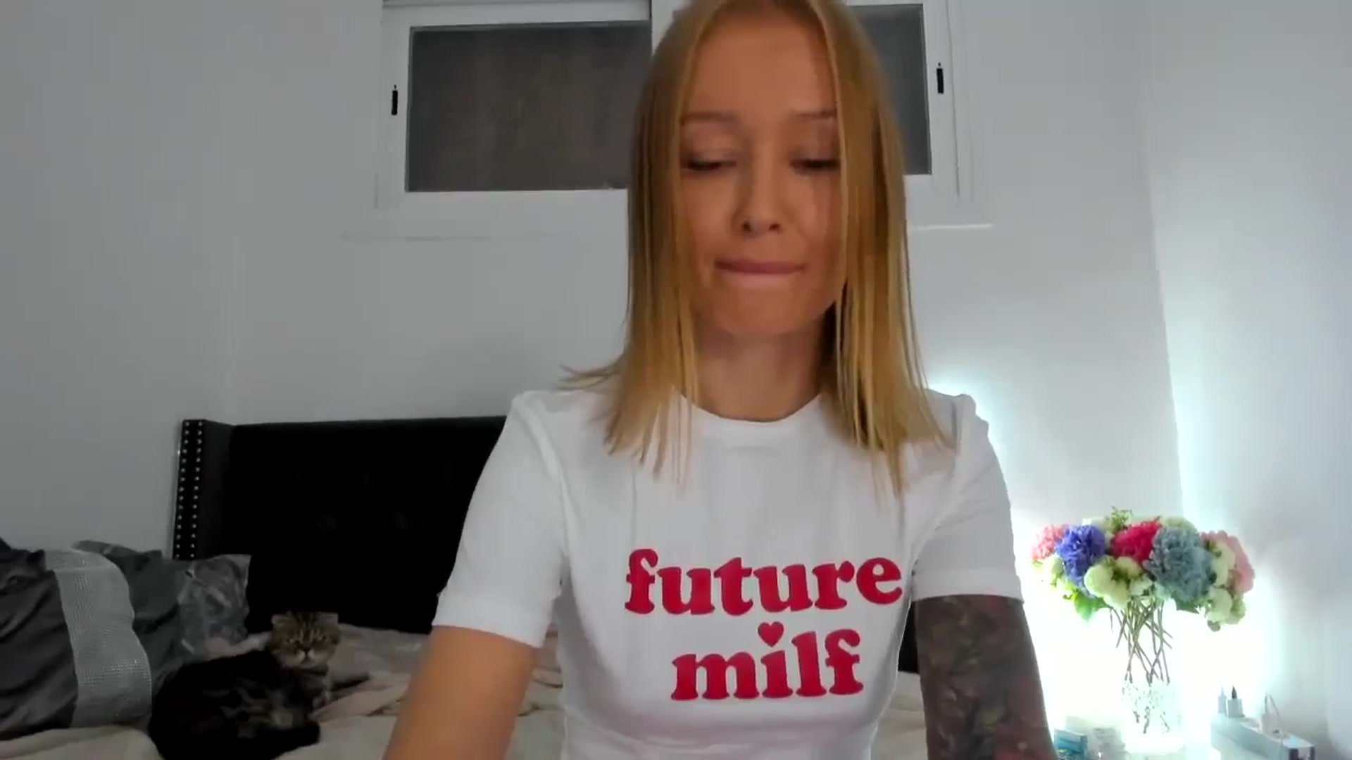 Gallery image thumbnail from AAA_Yas's myfreecams stream on, 10/12/2024, 18:58 image 19 of 20