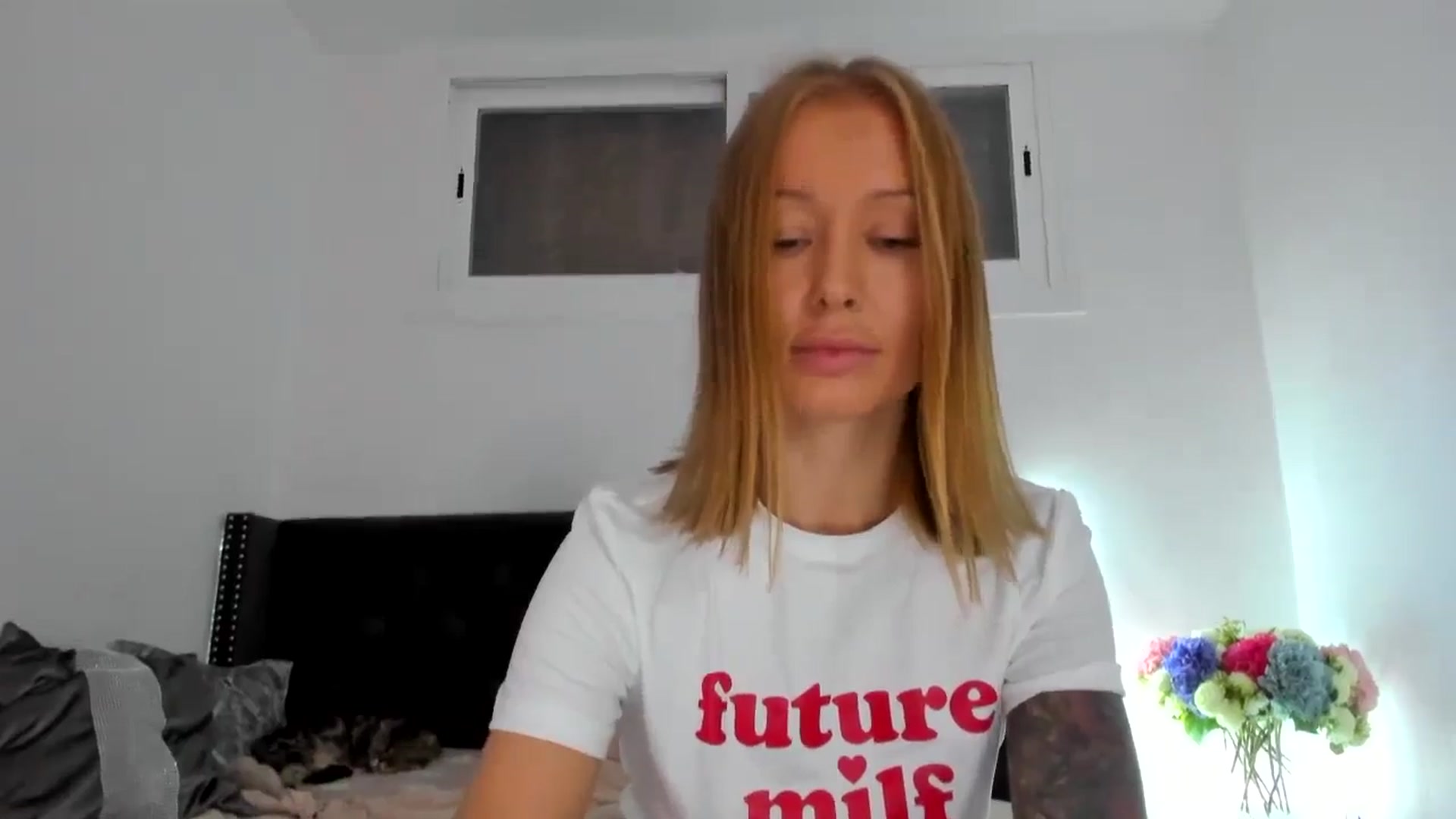 Gallery image thumbnail from AAA_Yas's myfreecams stream on, 10/12/2024, 19:55 image 17 of 20