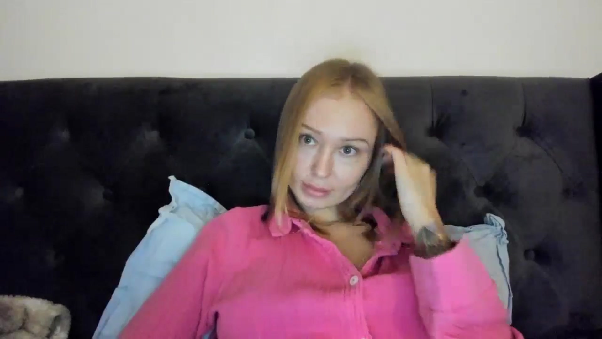 Gallery image thumbnail from AAA_Yas's myfreecams stream on, 10/18/2024, 20:11 image 20 of 20