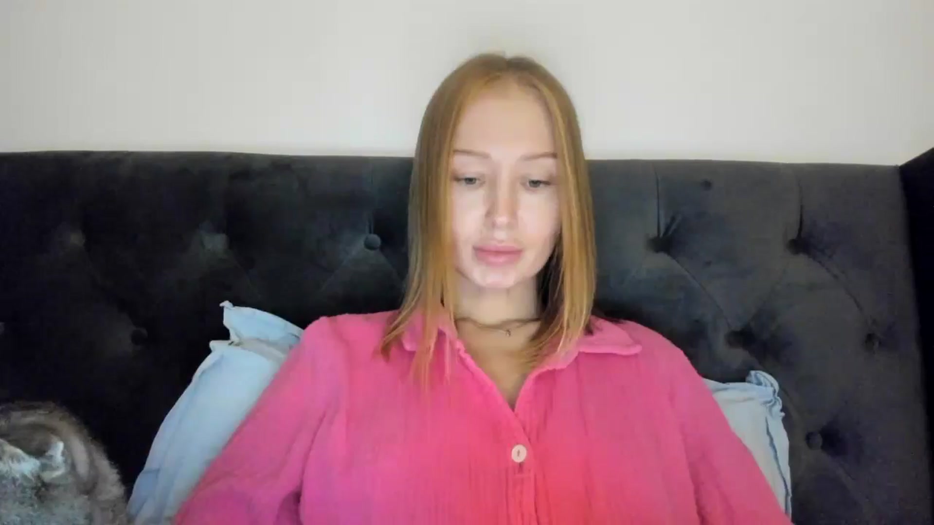 Gallery image thumbnail from AAA_Yas's myfreecams stream on, 10/18/2024, 20:11 image 9 of 20