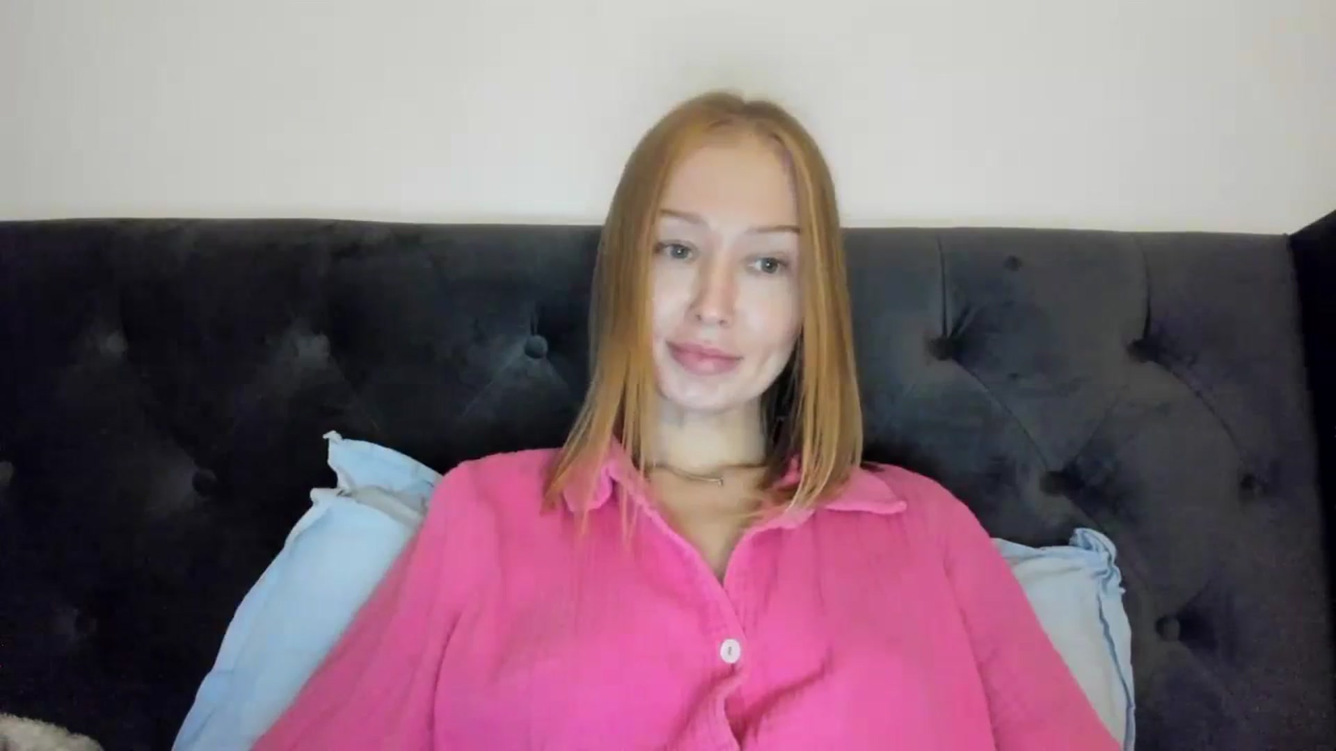 Gallery image thumbnail from AAA_Yas's myfreecams stream on, 10/18/2024, 20:11 image 12 of 20