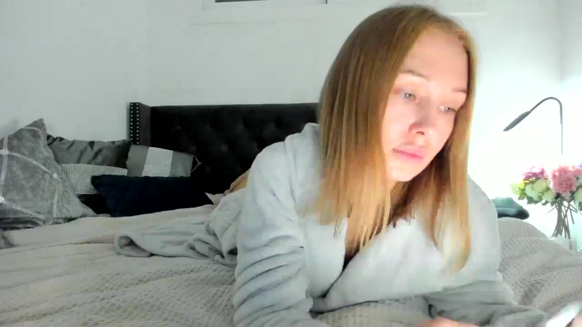 Gallery image thumbnail from AAA_Yas's myfreecams stream on, 10/30/2024, 20:01 image 19 of 20