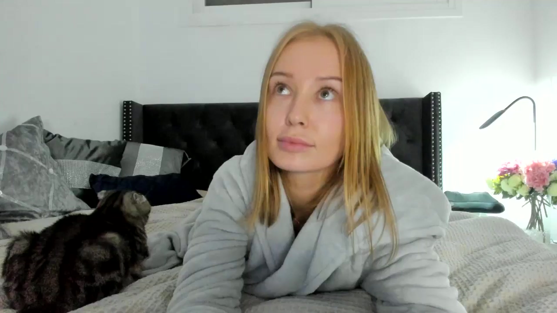 Gallery image thumbnail from AAA_Yas's myfreecams stream on, 10/30/2024, 21:32 image 12 of 20