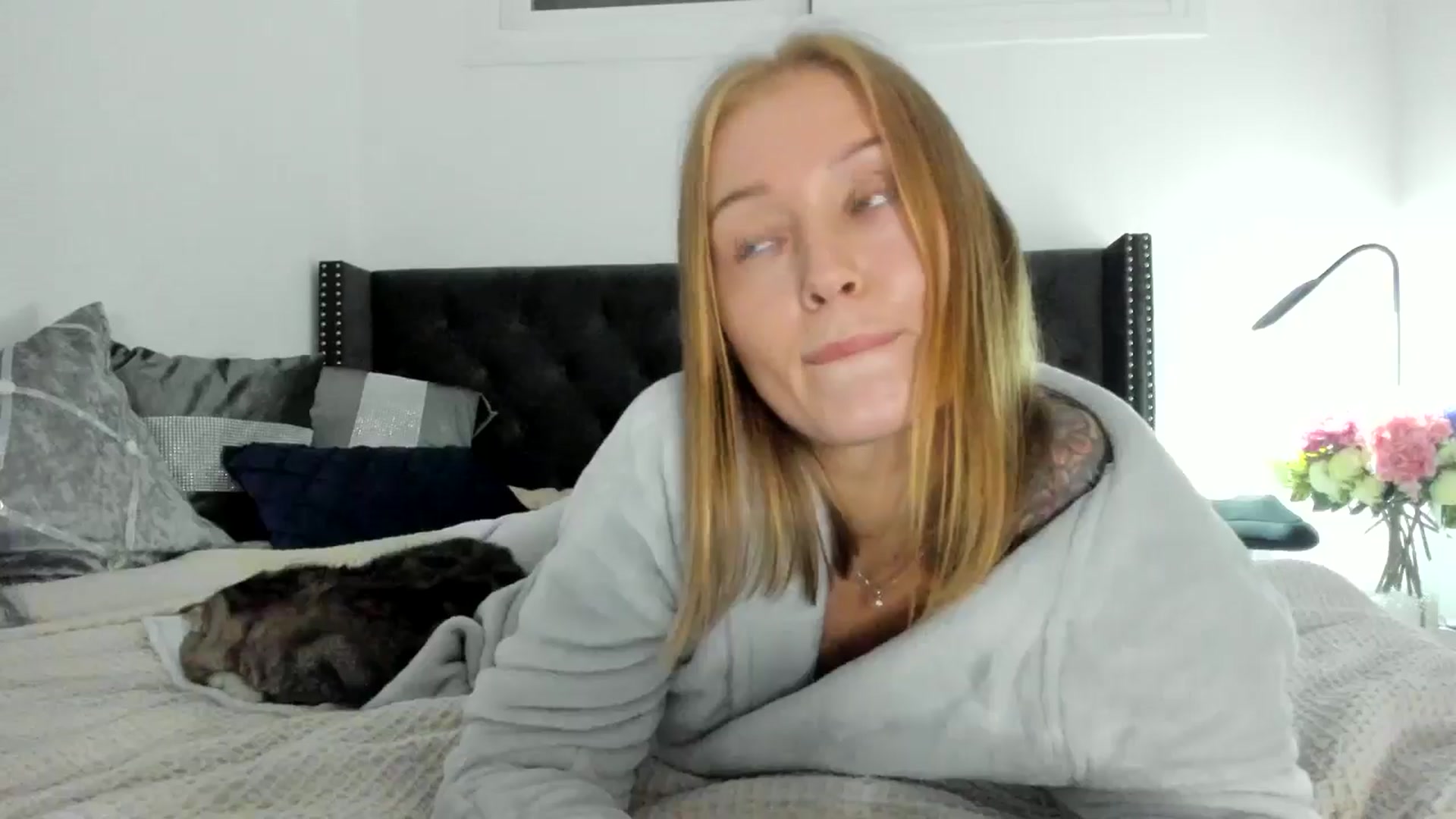 Gallery image thumbnail from AAA_Yas's myfreecams stream on, 10/30/2024, 21:32 image 3 of 20
