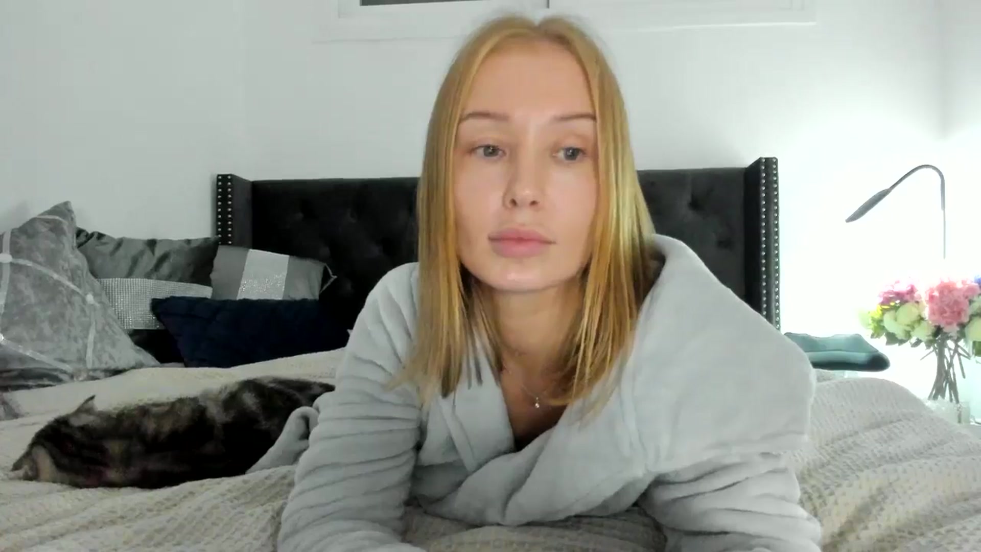 Gallery image thumbnail from AAA_Yas's myfreecams stream on, 10/30/2024, 21:32 image 7 of 20