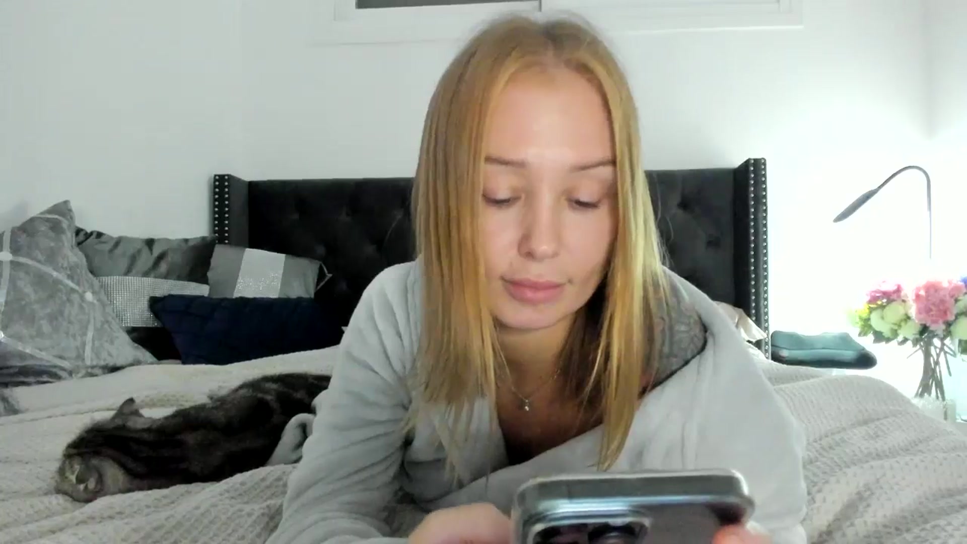 Gallery image thumbnail from AAA_Yas's myfreecams stream on, 10/30/2024, 21:32 image 5 of 20