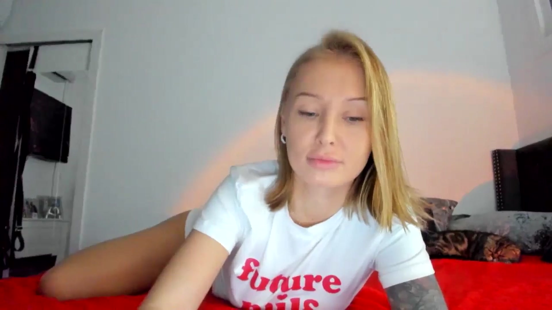 Gallery image thumbnail from AAA_Yas's myfreecams stream on, 11/16/2024, 21:05 image 18 of 20