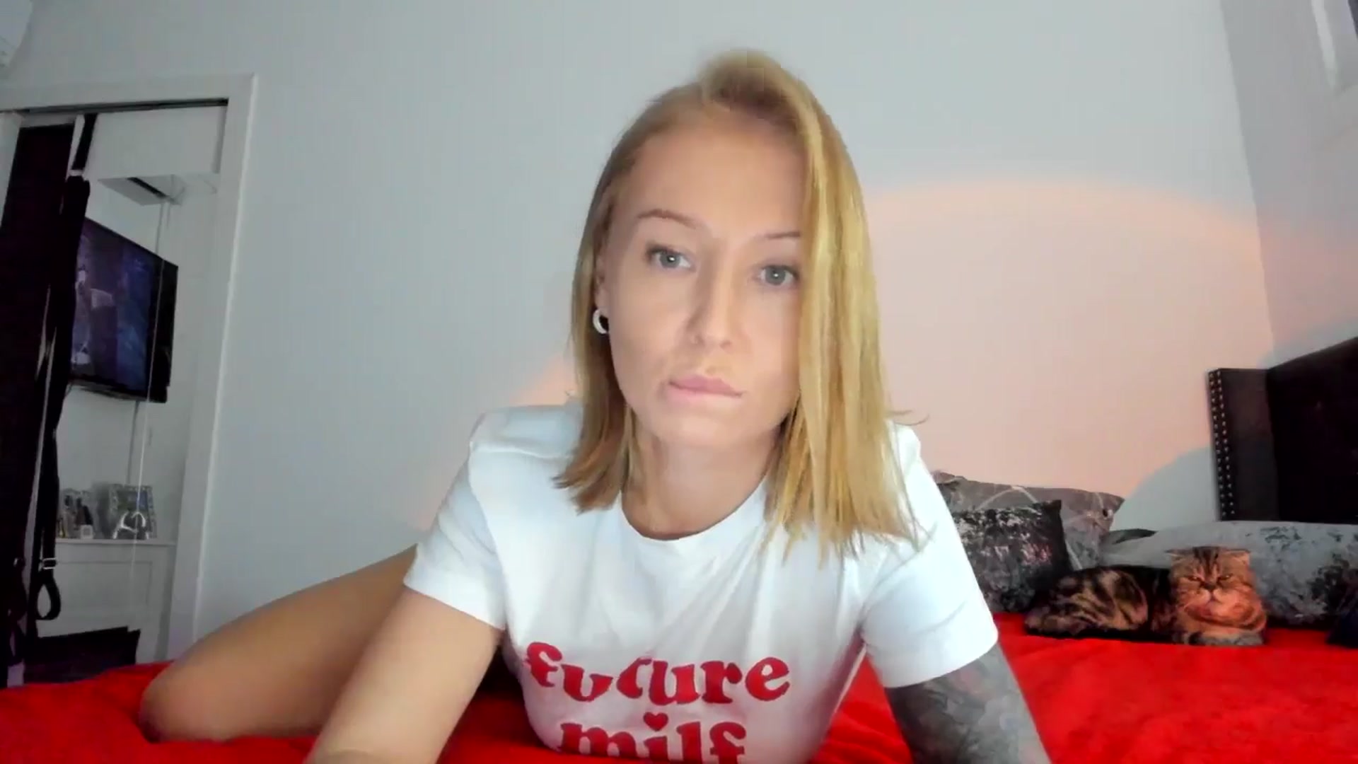 Gallery image thumbnail from AAA_Yas's myfreecams stream on, 11/16/2024, 21:05 image 11 of 20